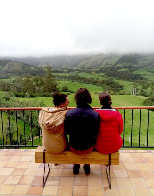 Día de campo, contemplando el valle de Nono.