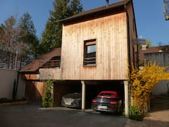 House+300+m+from+Hospices%2C+enclosed+private+parking.