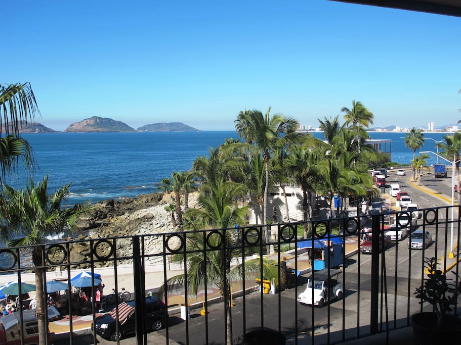 Balcony View - Vista Balcon