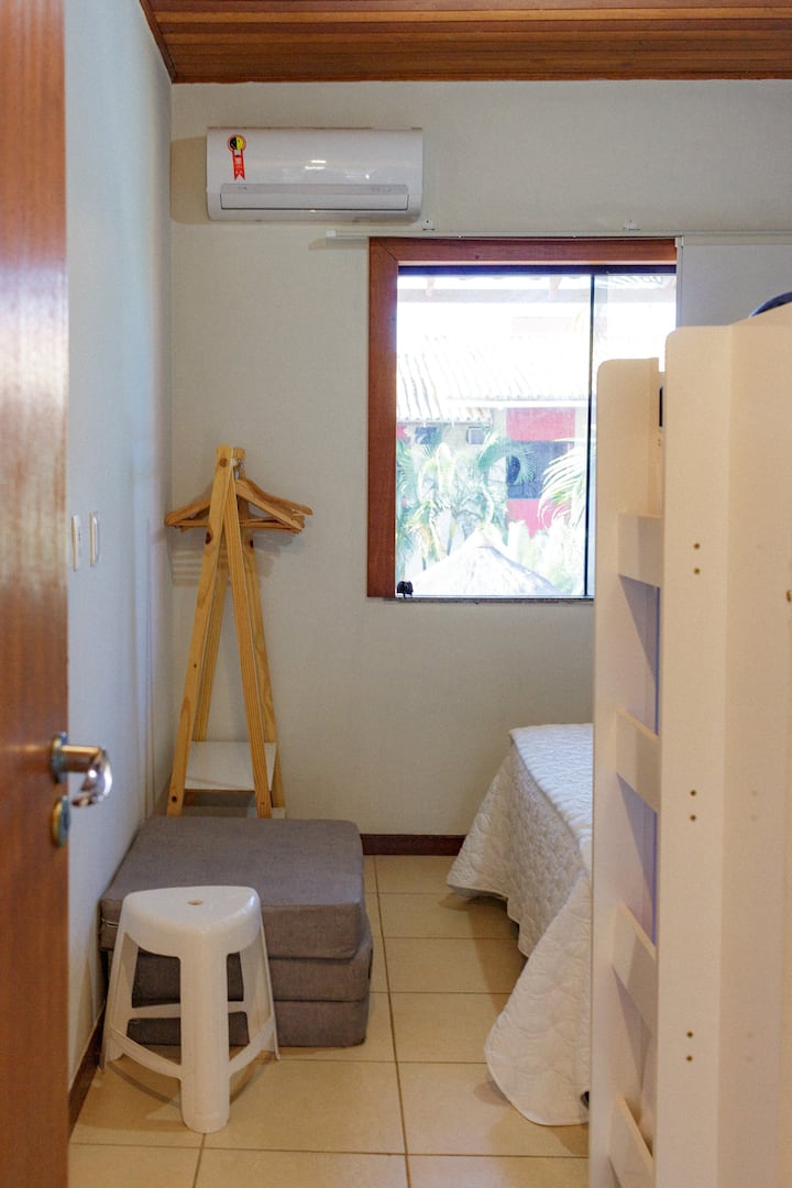 Chumba namba 2 Dirisha linaloangalia bwawa