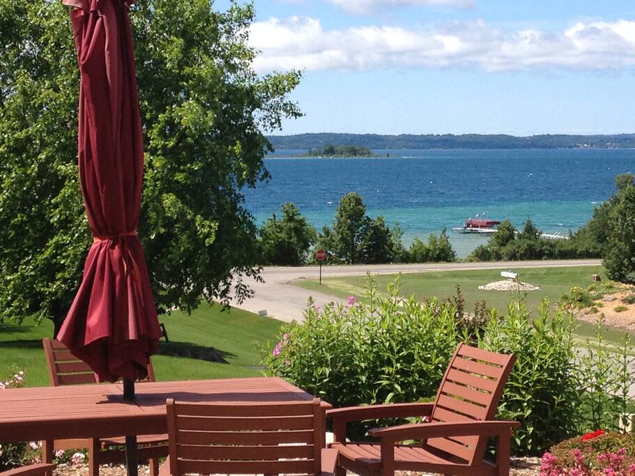 Old Mission Peninsula West Bay View Apartments for Rent in Traverse