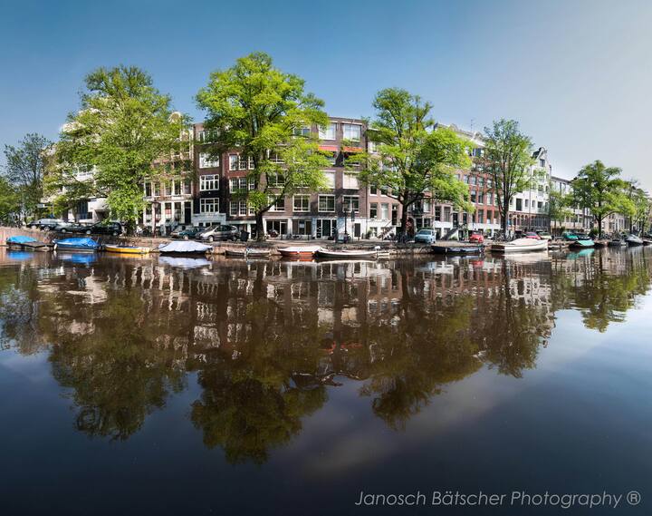 Unforgettable time on a houseboat