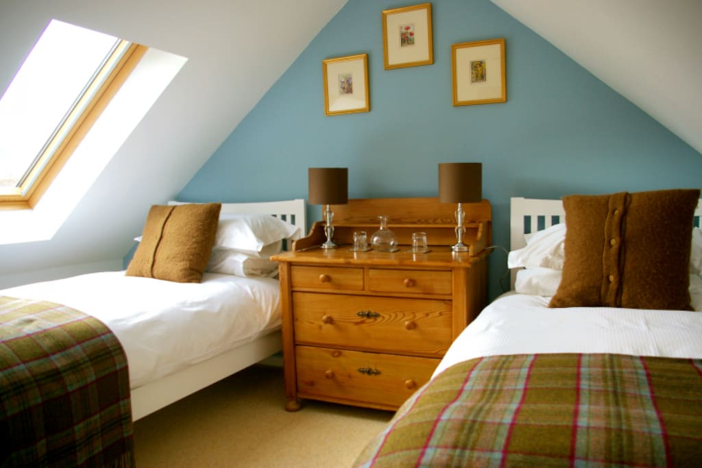Oykel Twin bedded room