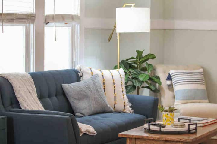 Blue Bungalow~spacious~modern Charm! - Wilmington, NC