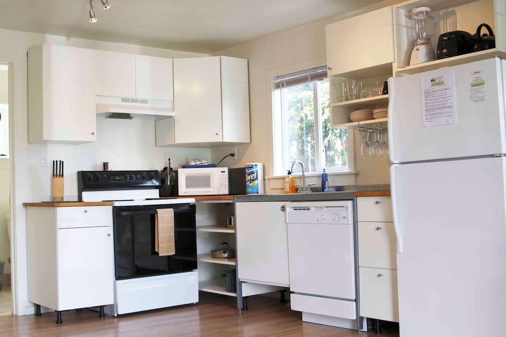 Full Kitchen