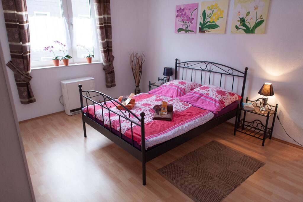 2. Schlafzimmer