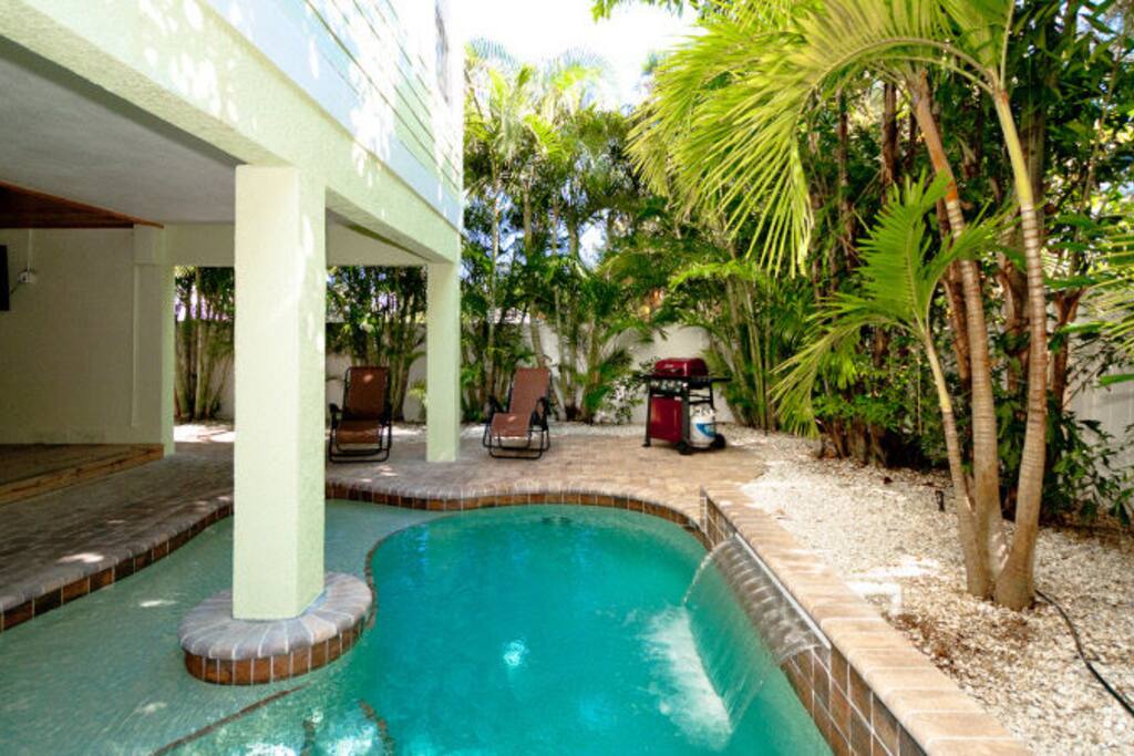 Private pool.