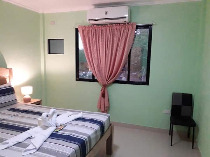 غرفة النوم رقم1