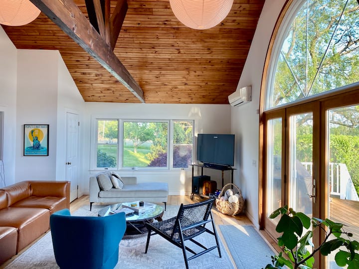 North Fork Farmhouse With Saltwater Pool - Bedell Cellars, Cutchogue