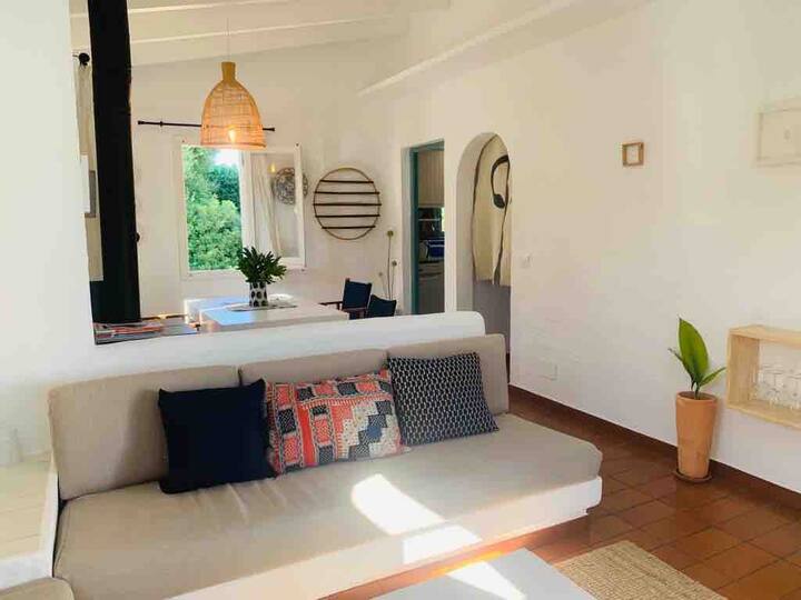 Típica Casa Menorquina Con Piscina Y Vista Al Mar - Binibeca