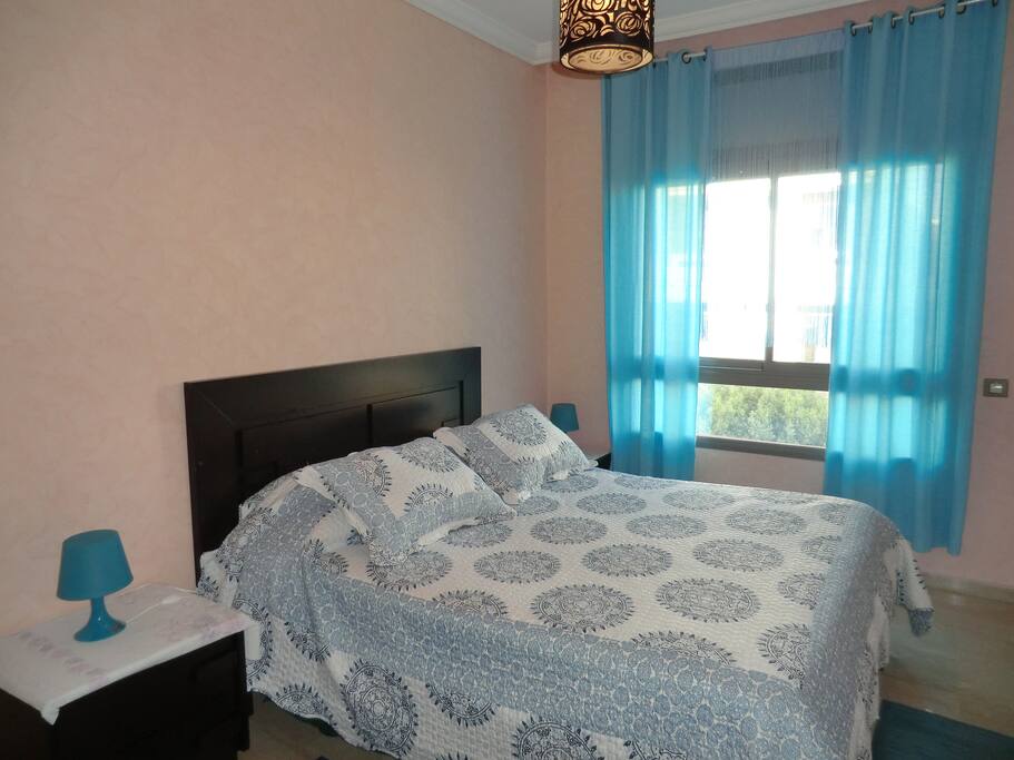 grand lit confortable(1.60m)