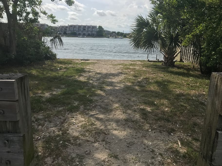 Banks channel water access four houses from this amazing sanctuary!!