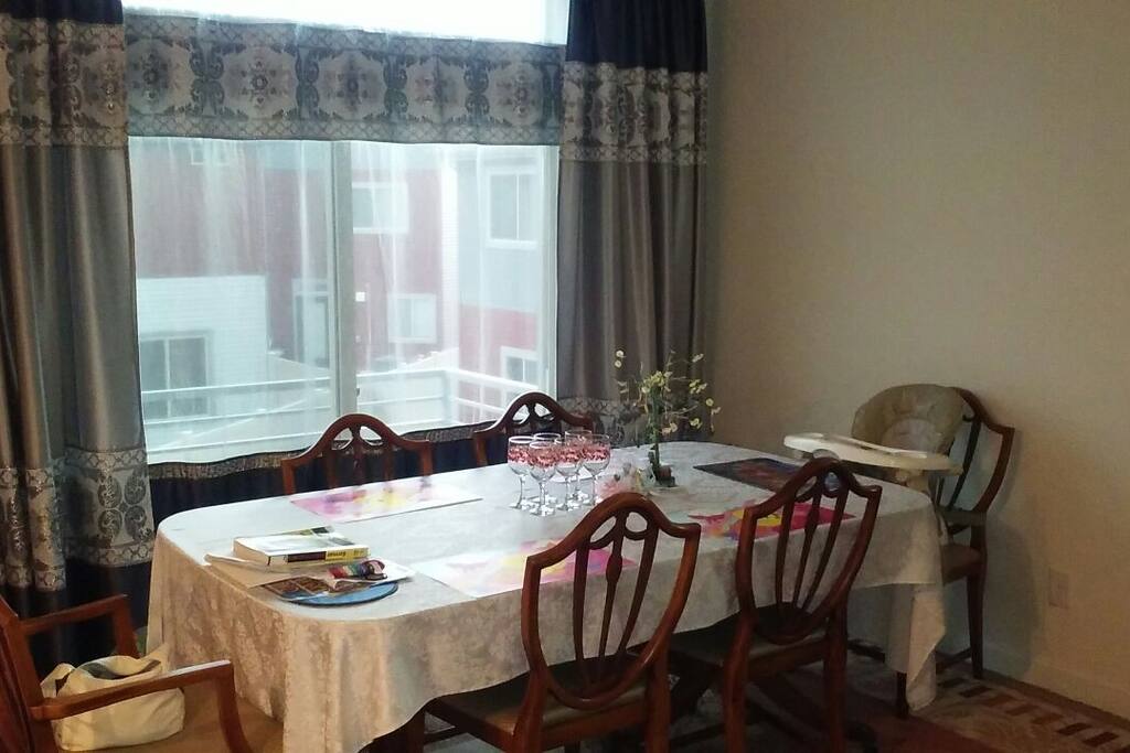 Dining room where you can eat