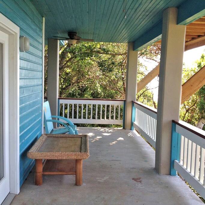 apt front porch