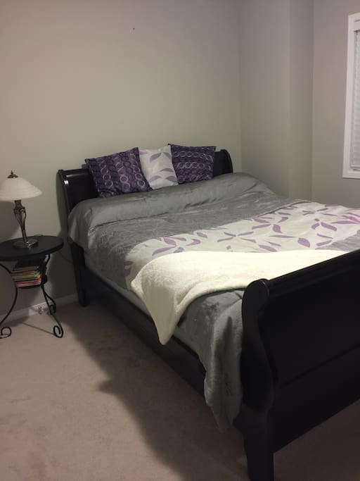 Queen Bedroom