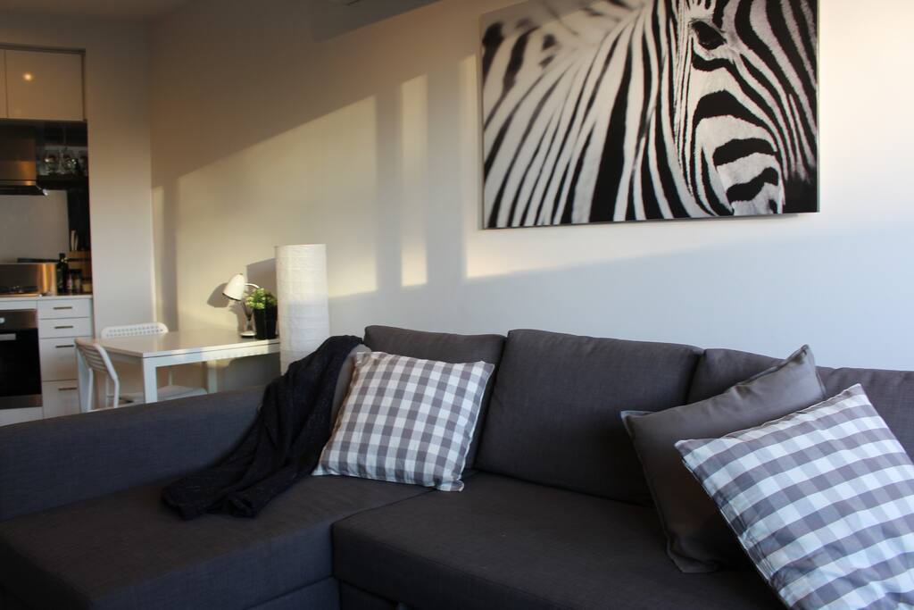 Spacious lounge to enjoy sunshine
