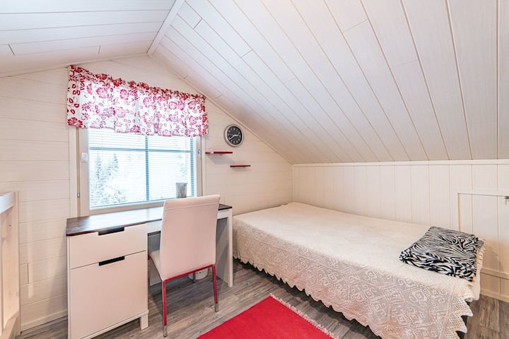 Loft (arriba) / Parvi