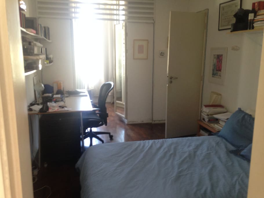 This is the ensuite we are going to rent!