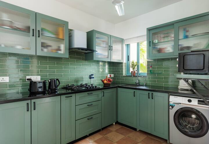 Kitchenette image 1