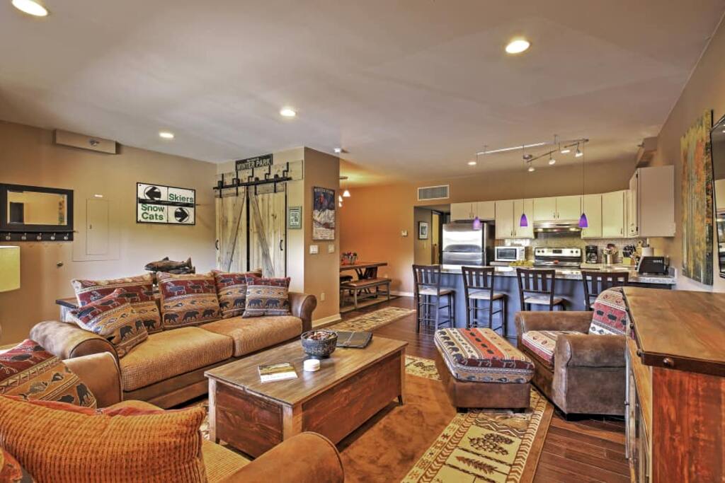 Entry way include bench, ski rack for 8, ski boot closet etc...