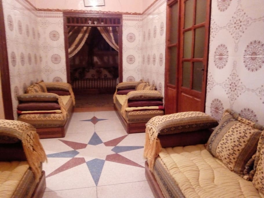 Salon marocain avec wifi