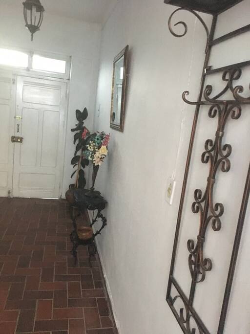 Entrada a Casa (Entrance to home)