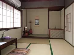 There+is+a+remodel+of+a+100-year-old+townhouse%2C+Share+House+GAOoo1+Breakfast+%28300+yen%29.