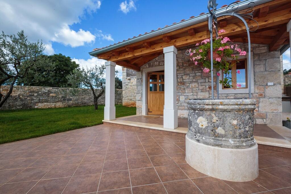 Villa Didova near Tinjan