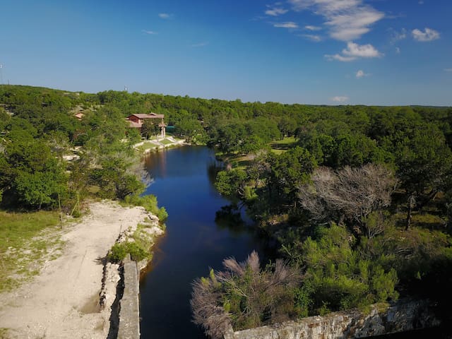 Hill Country GEM! Villa Toscana Guest Suite.