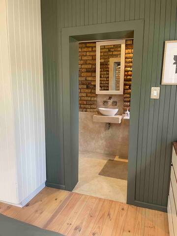 Mountain view family home gallery image 2