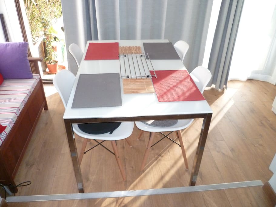 Table Intérieure