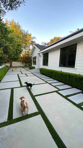 Palisades Paradise gallery image 4