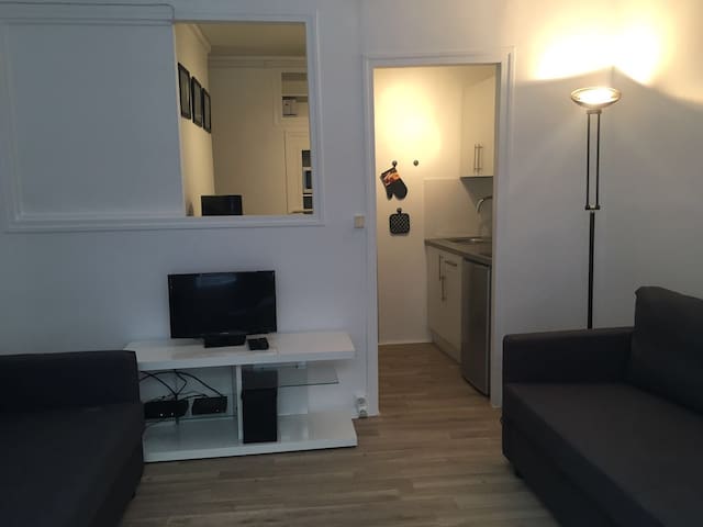 Comfortable studio apartment in Bercy close to Gare de Lyon