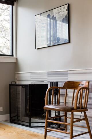 Soak Up Mid-Century Style in Wrigleyville and Boystown gallery image 4