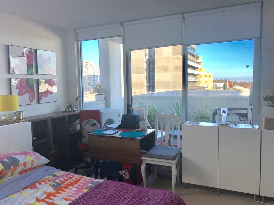 Great light & storage, table and chairs