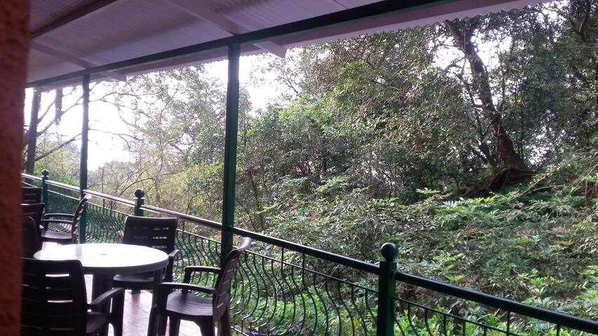 PANORAMIC VIEWS OF FOREST & HILLS- KSHITIJ COTTAGE