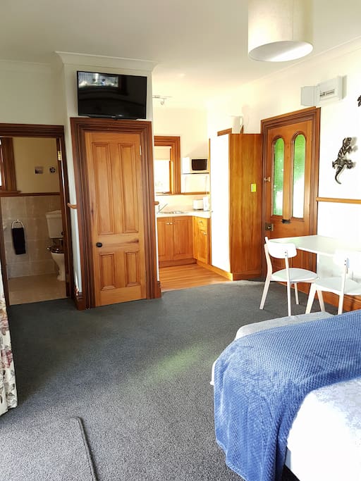 Entrance to Ensuite
