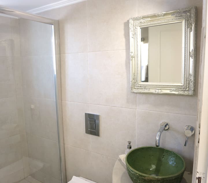 Selene - Wonderful Seaview Studio