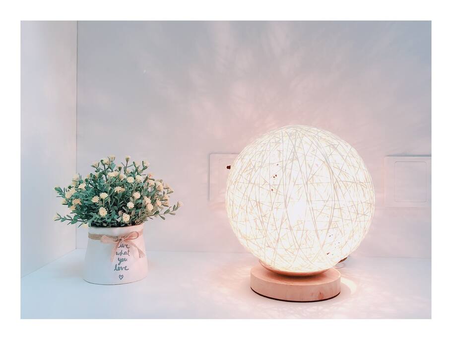 可调亮度的唯美夜灯~♥️