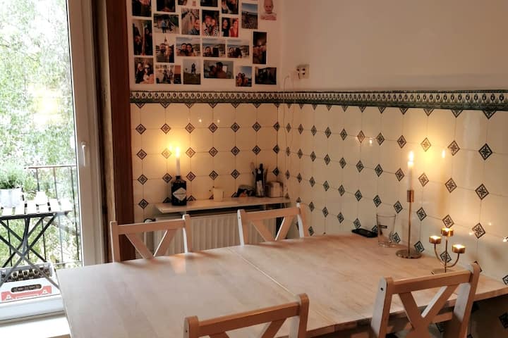 ÜBer Den Dächern Von Ottensen! Helle Altbauwohnung - Hamburg