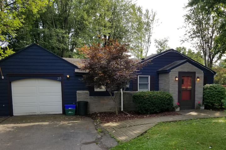 Half mile to RIT campus. 2 private bedrooms
