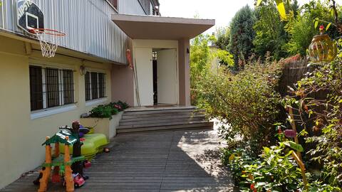 140m2 loft house on the outskirts of Paris