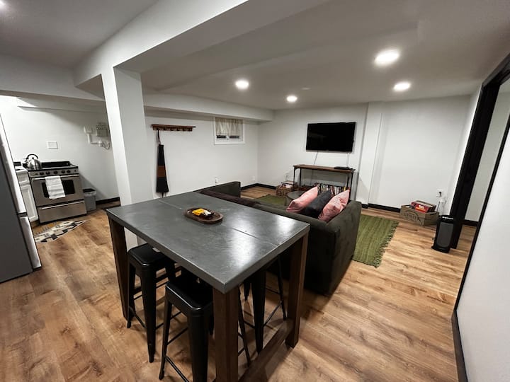 Newly renovated 1BR bungalow in Brightwood Park Apartments for Rent