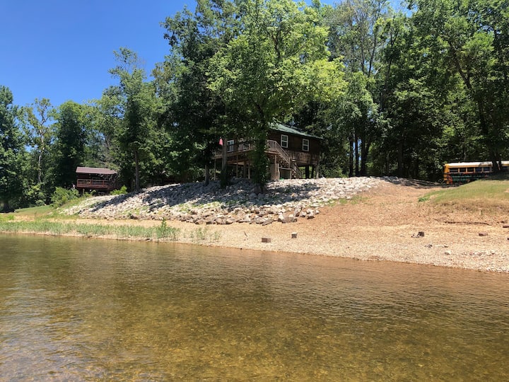 Worley Bend Cabin on Current River Cabins for Rent in Doniphan