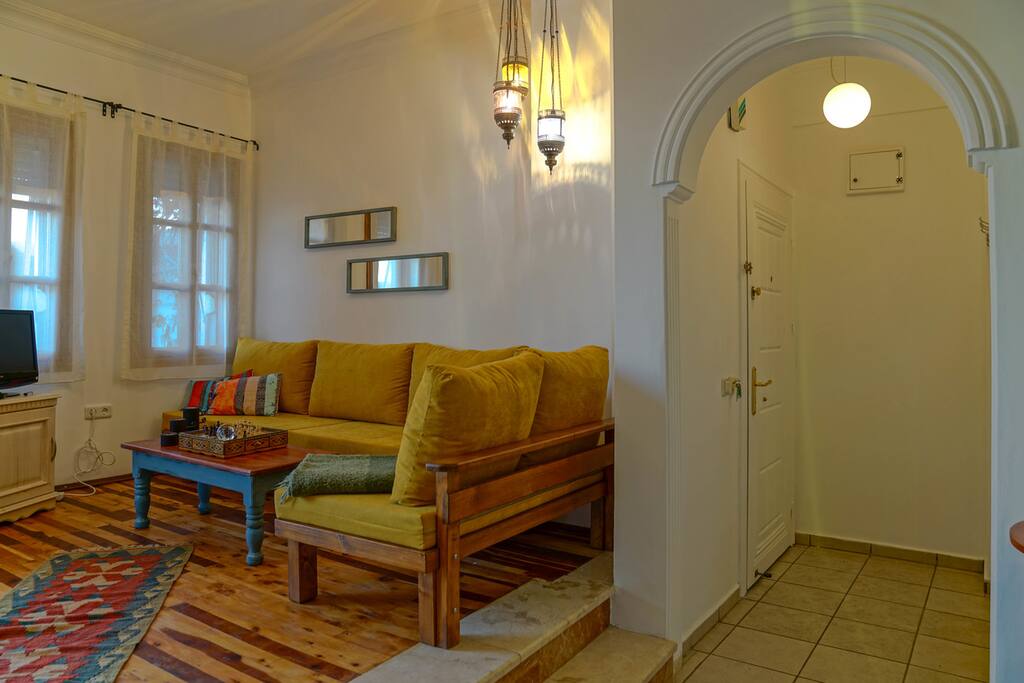 Living Room / Oturma Alanı