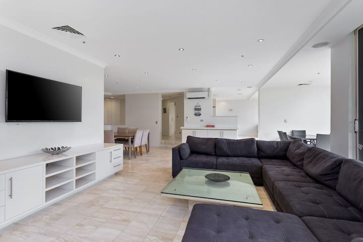 Gold Coast Holiday managed Airbnb listing 3