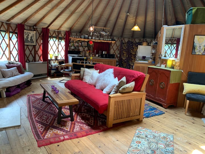 Yurt In The Woods - Private Refuge