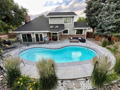 Large & Modern Home w/ Pool & Hot Tub & Fire Pit