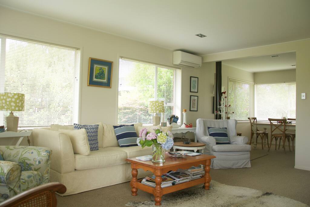 The comfortable lounge.