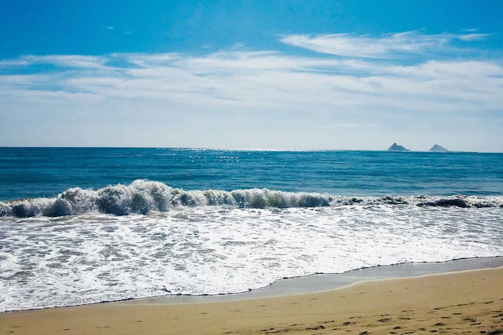 Sweet Cool Pineapple Studio by Kailua Bay With A/C